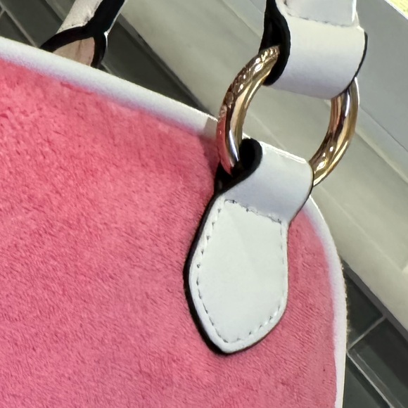 Juicy Couture sweet and juicy 🍓🍓🍓bag w/ Strawberry Coin Purse - Picture 7 of 12